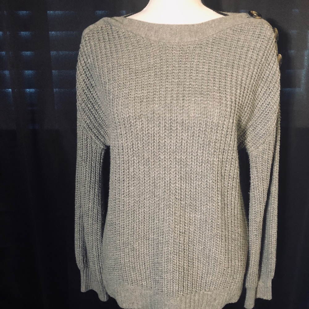 ❌SOLD❌Gray Knit Sweater